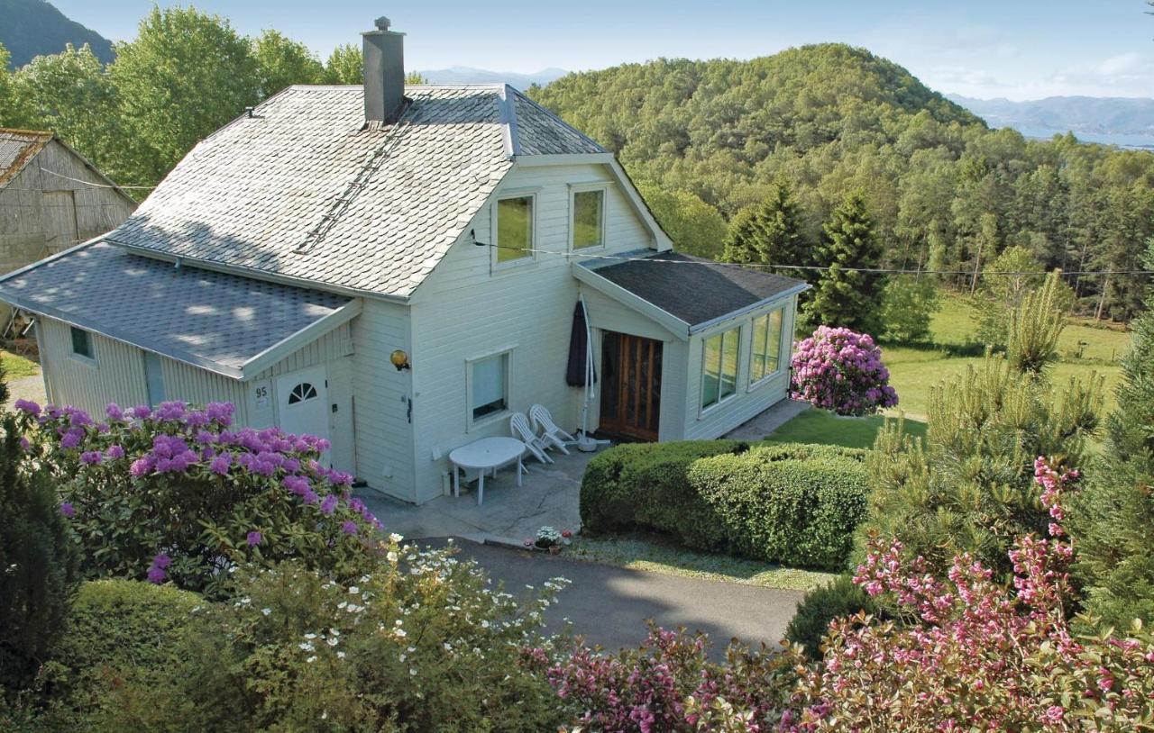 Stunning Home In Tau With House A Mountain View Экстерьер фото